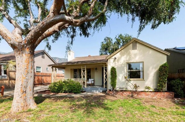 property at 1524 N Harding Ave