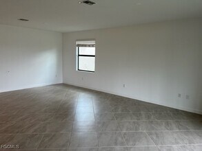 11410 Timber Creek Dr in Ft. Myers, FL - Building Photo - Building Photo