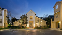 Azure in Petaluma, CA - Foto de edificio - Building Photo