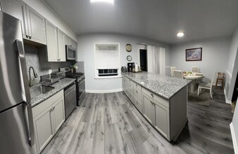 104 Haverford Dr in Wilkes-Barre, PA - Building Photo - Building Photo