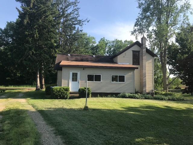 1064 fisher rd in Quincy, MI - Building Photo - Building Photo