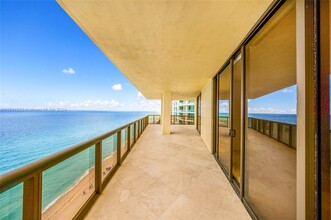 16275 Collins Ave in Sunny Isles Beach, FL - Building Photo - Building Photo