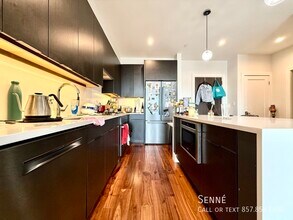 106 Sumner St in Boston, MA - Building Photo - Building Photo