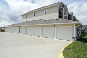 Providence Pointe in Johnston, IA - Building Photo - Building Photo