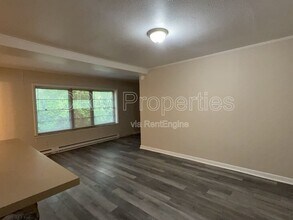 6124 Hillside Ave in Indianapolis, IN - Building Photo - Building Photo