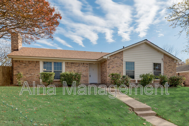 4919 Willowhaven Cir in Garland, TX - Building Photo - Building Photo