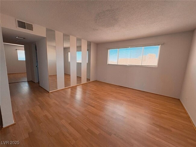 212 Orland St in Las Vegas, NV - Building Photo - Building Photo