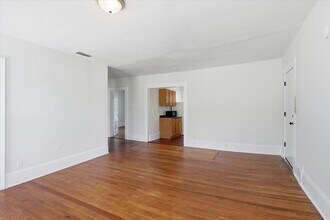 2837 Lydia St in Jacksonville, FL - Building Photo - Building Photo