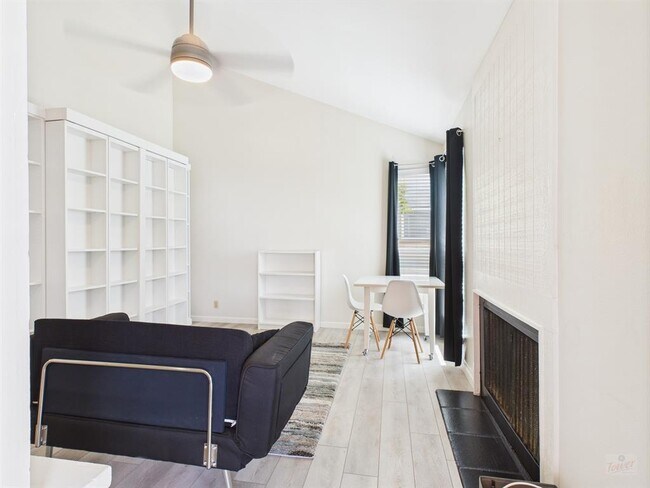 1000 W 26th St in Austin, TX - Building Photo - Building Photo