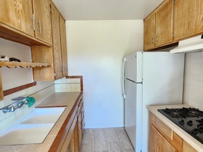 1339 N Hobart Blvd-Unit -9 in Los Angeles, CA - Building Photo - Building Photo