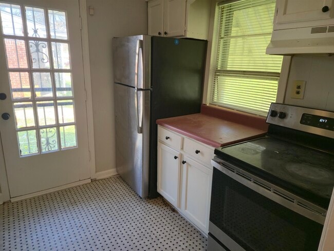 1035 Treadwell St in Memphis, TN - Building Photo - Building Photo