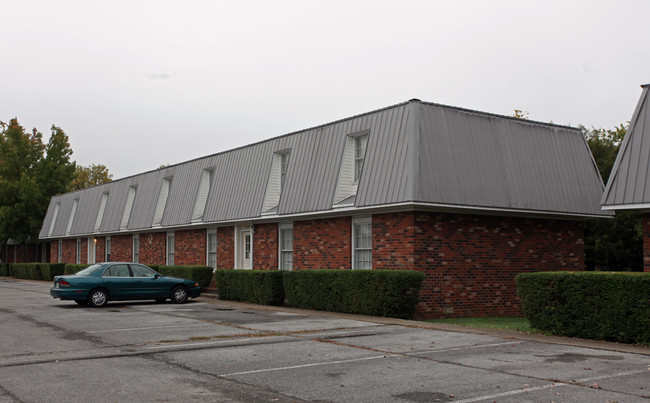 Belle Aire Apartments in Murfreesboro, TN - Building Photo - Building Photo