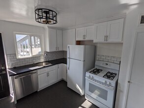 4300 Market St, Unit A in Oakland, CA - Building Photo - Building Photo