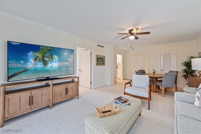 property at 2170 Gulf Shore Blvd N
