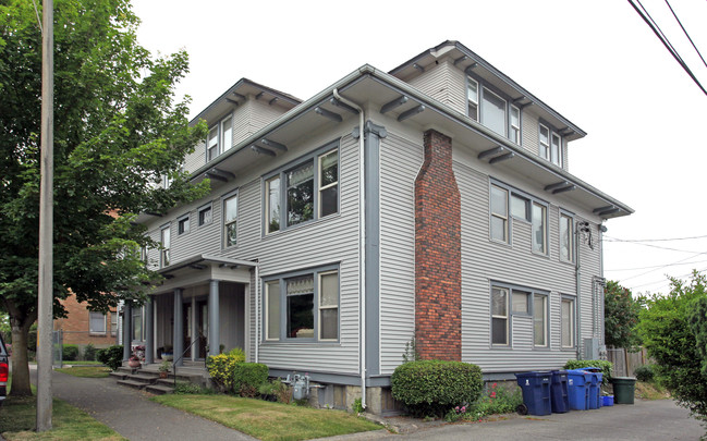 Ottomar II in Tacoma, WA - Foto de edificio - Building Photo