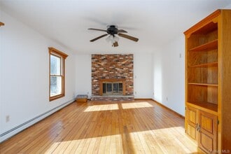 123 Brush Hill Rd in Millbrook, NY - Building Photo - Building Photo