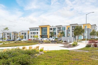 Parke West Apartments in Orcutt, CA - Foto de edificio - Building Photo