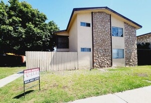 2064 N Ventura Rd in Oxnard, CA - Building Photo