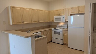 826 Middleton Dr SW in Vero Beach, FL - Building Photo - Building Photo