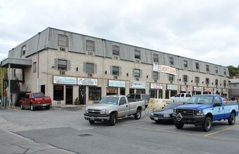 Gem Plaza in Providence, RI - Building Photo - Building Photo