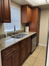 1567 SE 27th St, Unit 2 in Ocala, FL - Foto de edificio - Building Photo