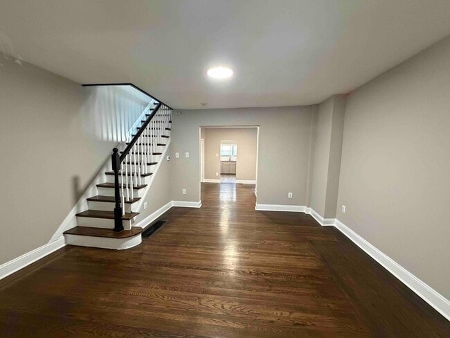 5641 N Warnock St in Philadelphia, PA - Building Photo - Building Photo