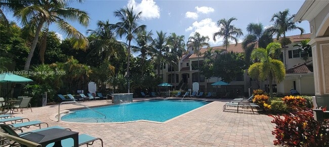 5940 W Sample Rd in Coral Springs, FL - Building Photo - Building Photo