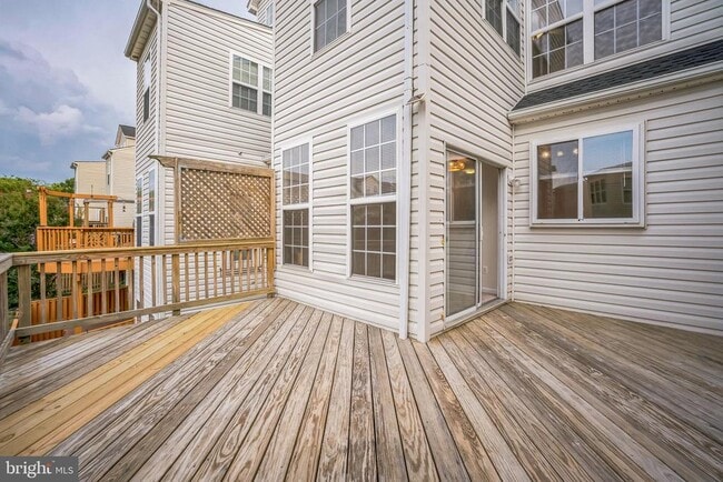 property at 13013 Park Crescent Cir