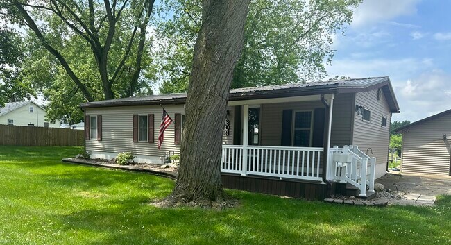 609 Fair St in Kendallville, IN - Building Photo - Building Photo