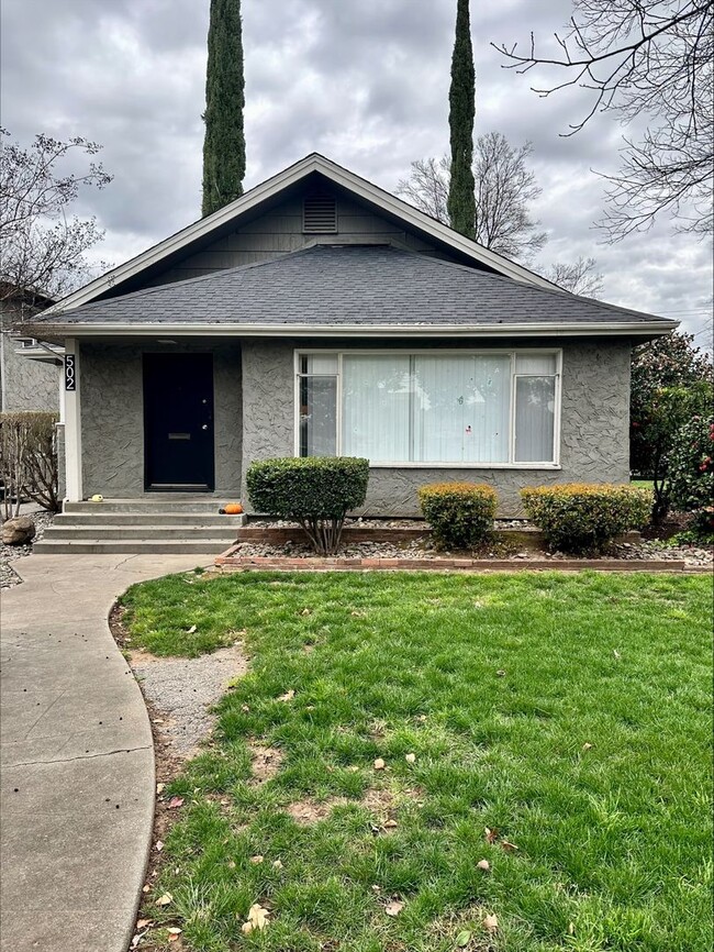 property at 502 W Sacramento Ave