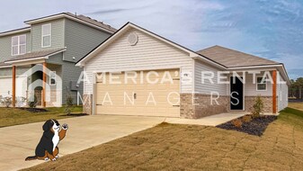 176 Dogwood St in Childersburg, AL - Building Photo