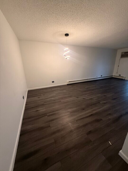 149 Gregory St, Unit Unit 10 in Aurora, IL - Building Photo