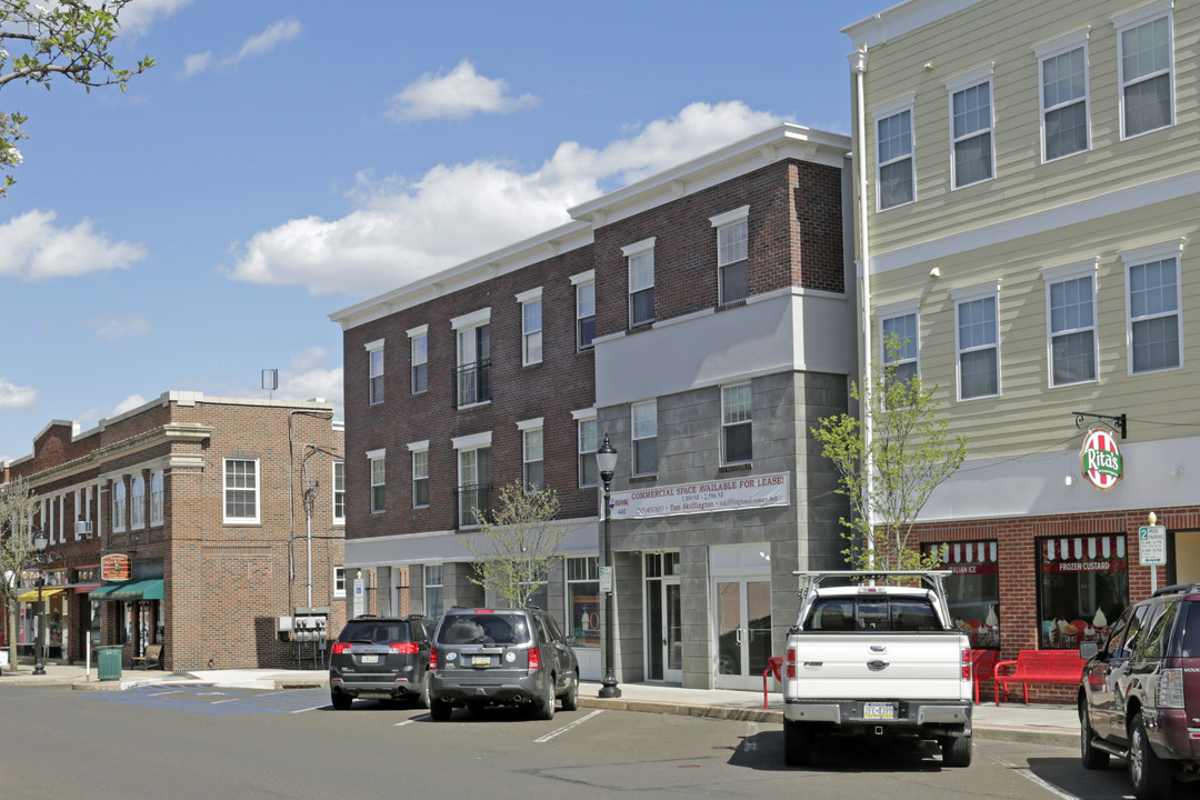 11 N 7th St in Perkasie, PA - Building Photo