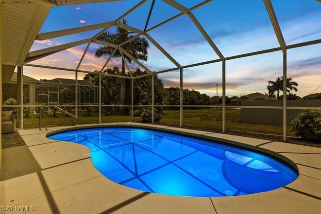 property at 2122 SW 25th St