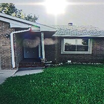 7512 E 17th St N in Wichita, KS - Building Photo