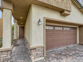 6136 Carter Caves Ave in Las Vegas, NV - Building Photo - Building Photo