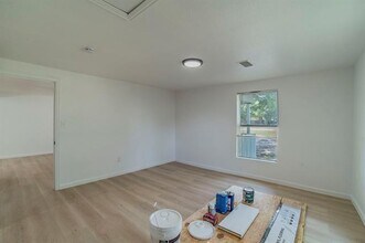 1208 Dan Gould Dr in Arlington, TX - Building Photo - Building Photo