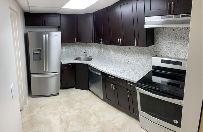 property at 3129 Oakland Shores Dr