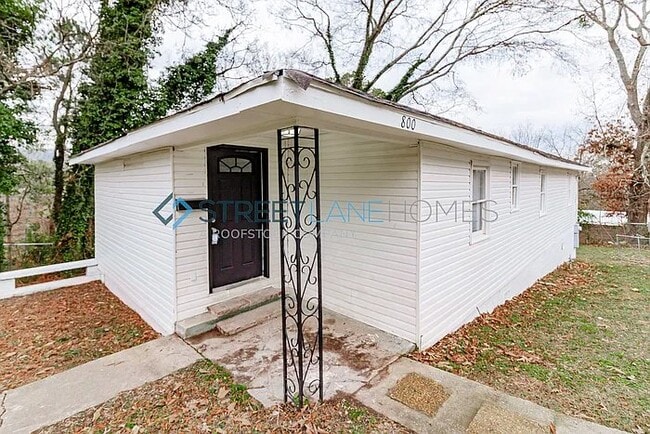 property at 800 Chester Ave