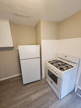 13902 Coit Rd in Cleveland, OH - Foto de edificio - Building Photo