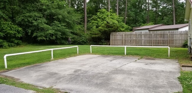 182 Hazeldale Ln in New Bern, NC - Building Photo - Building Photo