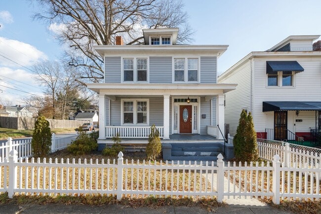 property at 3125 Carolina Ave