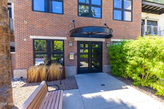 914 E Osborn Rd in Phoenix, AZ - Building Photo - Building Photo