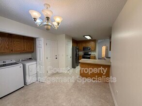 3690 Oleander Dr in Sumter, SC - Building Photo - Building Photo