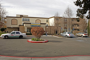 Rio Linda Manor Apartments