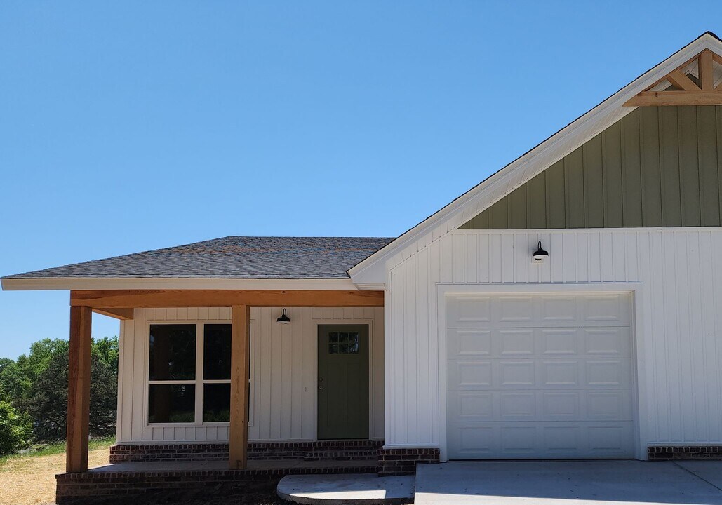 1539 N 2nd St-Unit -1539 in Dardanelle, AR - Foto de edificio