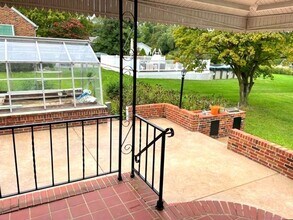 2924 Cub Hill Rd in Parkville, MD - Foto de edificio - Building Photo