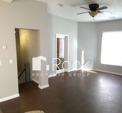 328 N Philadelphia Ave in Shawnee, OK - Building Photo - Building Photo