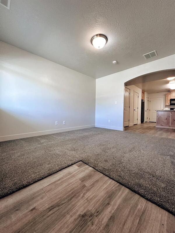 483 N 2650 W in Tremonton, UT - Building Photo - Building Photo
