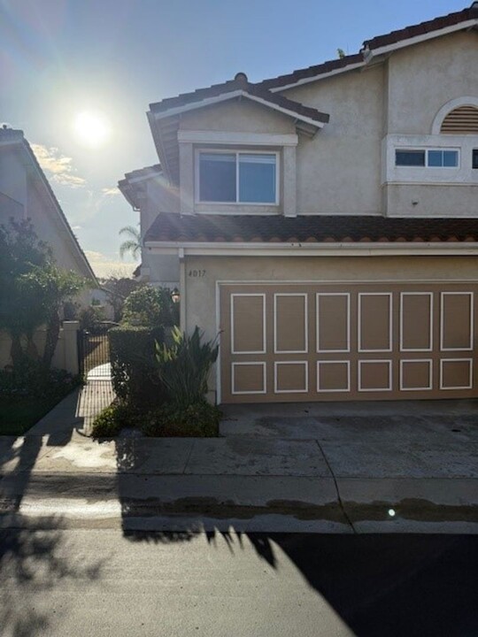 4017 Caminito Davila in San Diego, CA - Foto de edificio